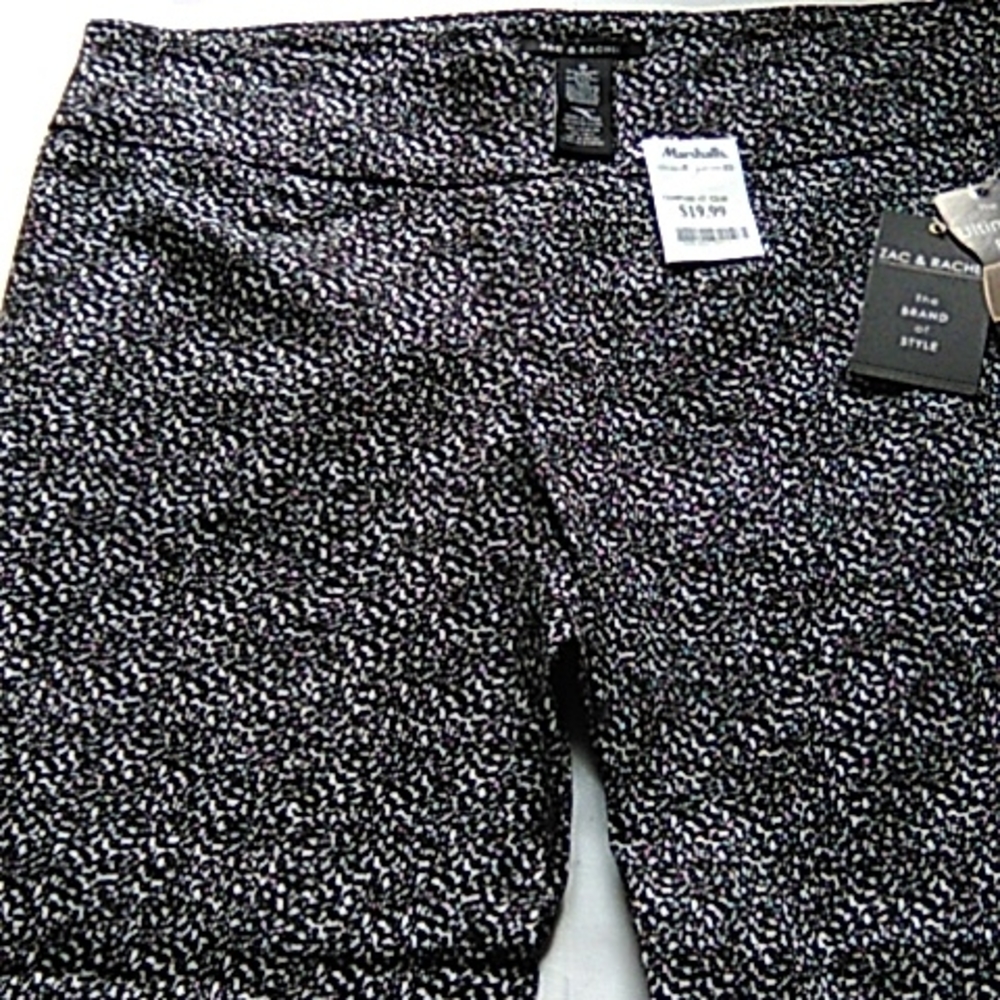 Zac&Rachel Women's size 16 pants, color Black/Whit